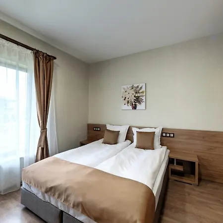 Complex Yustinavillas Hotel 3*